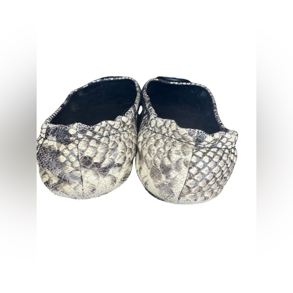 Tory Burch Minnie Flat Size 6.5 Snakeprint - Picture 6 of 11